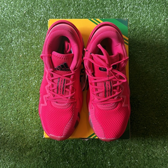 Adidas D.O.N. Issue #2
Crayola Jazzberry Jam. - Picture 2 of 8